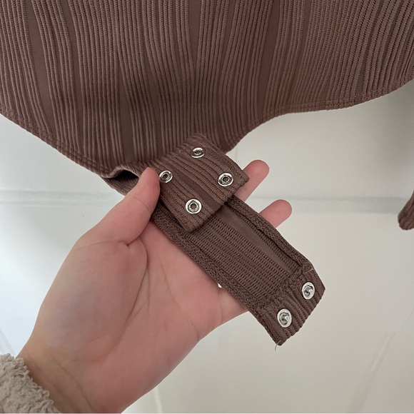 Dynamite Maren Textured Bodysuit - Picture 9 of 11